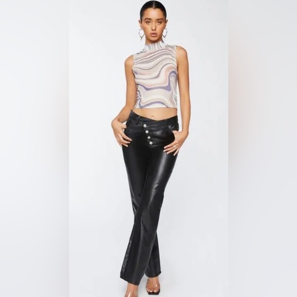 Mesh Marble Print Crop Top - Picture 5 of 6
